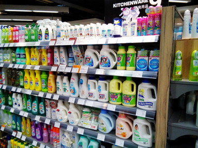 探索日用百货的国际化选择 从超市到进口商店的消费新趋势